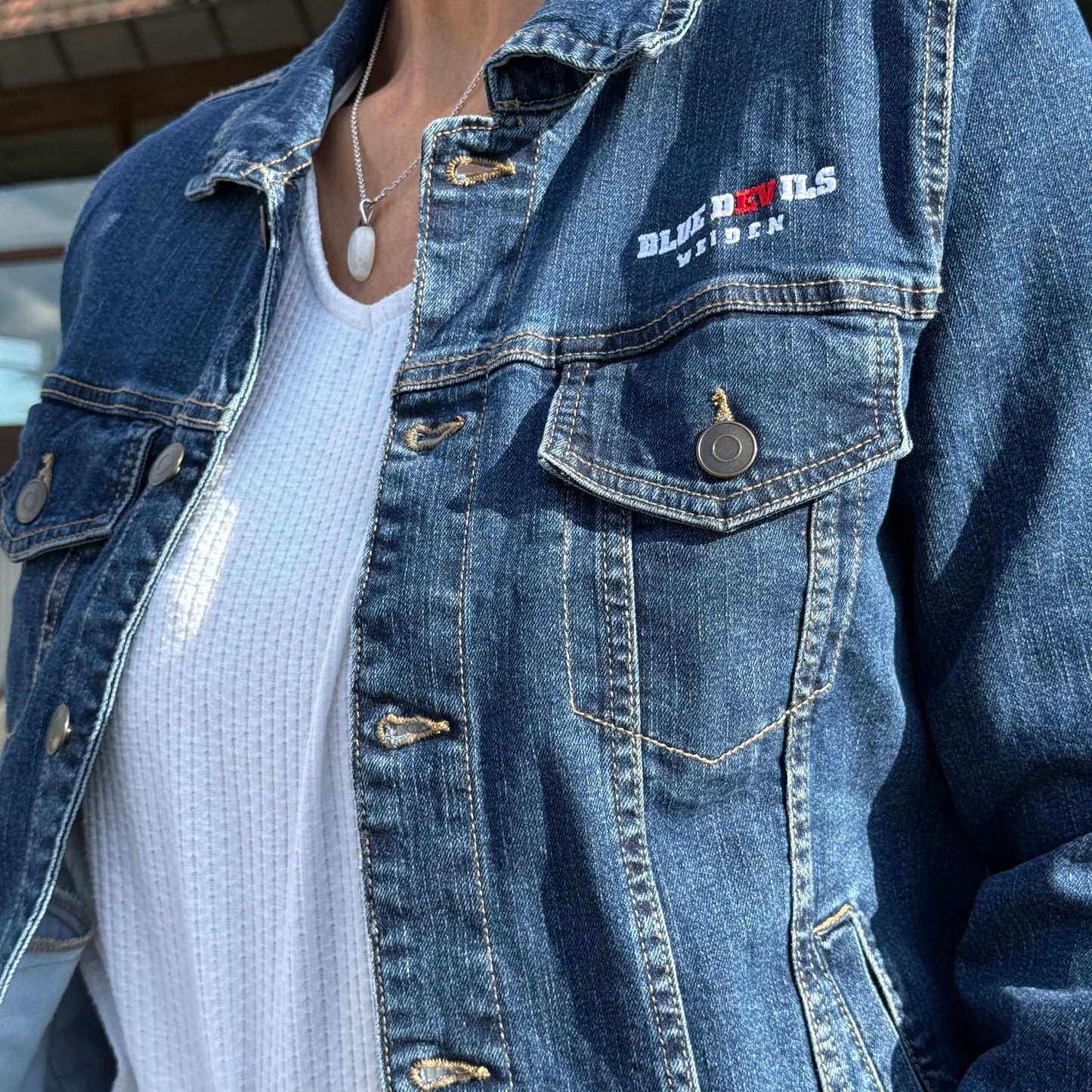 Jeans Jacke gestickt