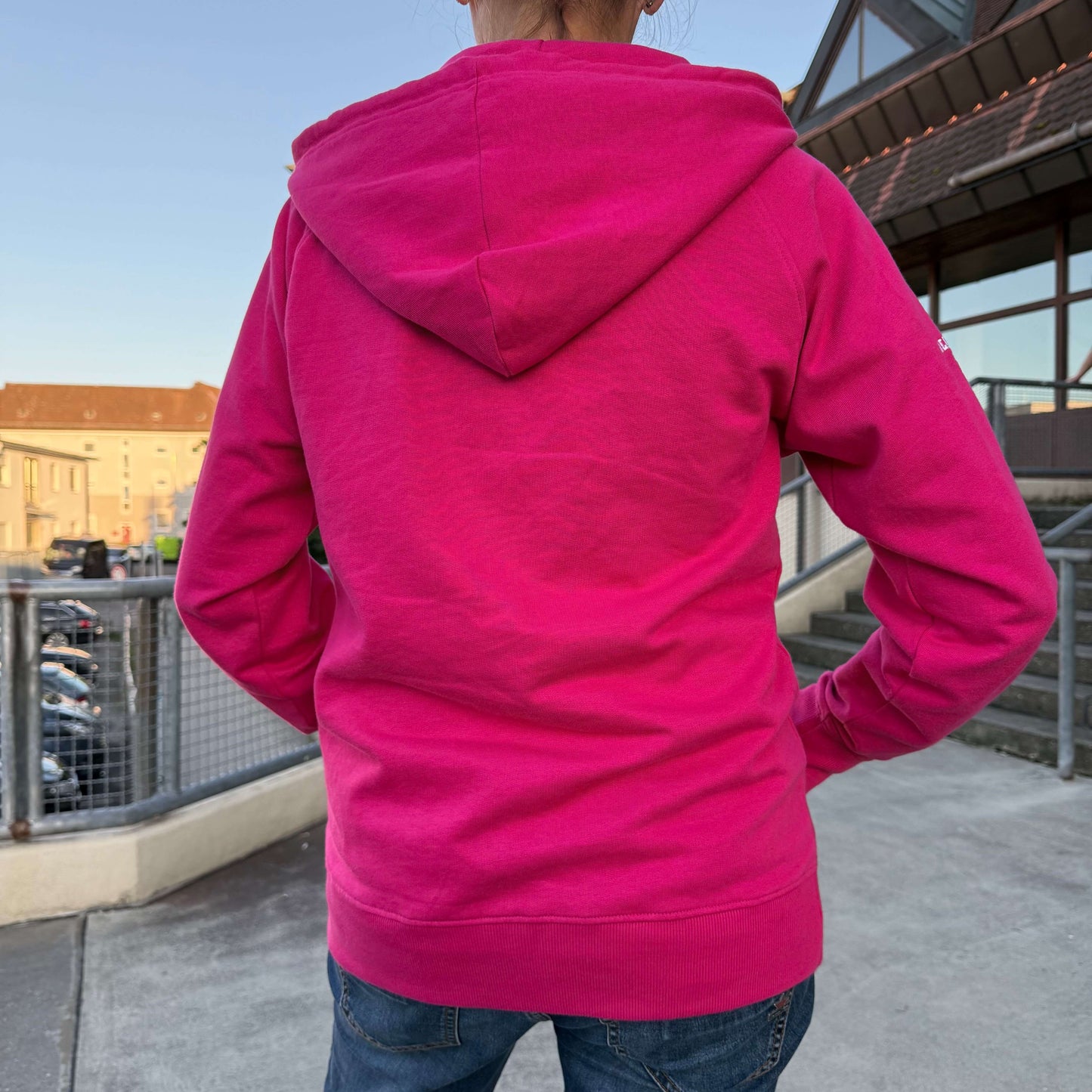 Hoodie gestickt 'PINK'