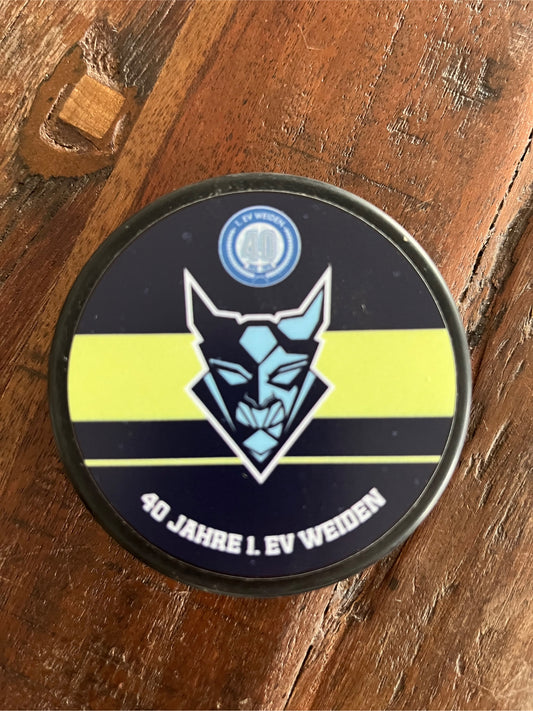 Puck 40 Jahre 1. EV Weiden